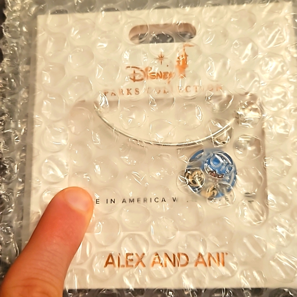 Alex and Ani Brand New Unused Mickey & Minnie Mouse Sterling Silver DP Bracelet
